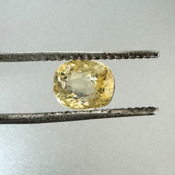 4.12 ct Natural Yellow Sapphire | Pukhraj Gemstone [ Srilanka ]
