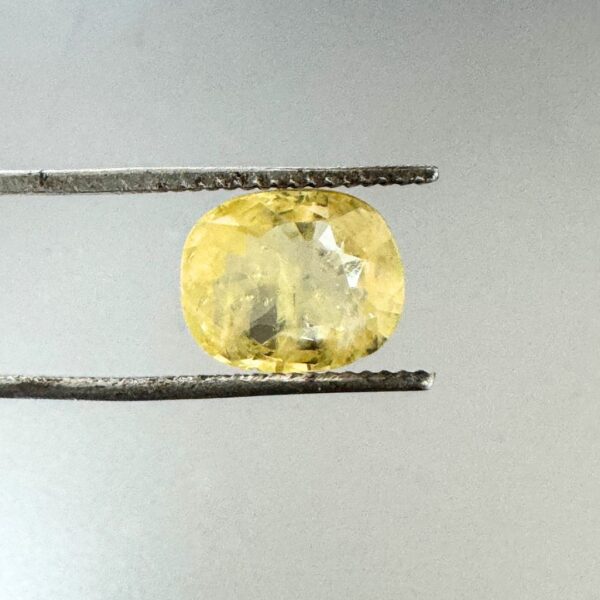 6.97 ct Natural Yellow Sapphire | Pukhraj Gemstone [ Srilanka ]