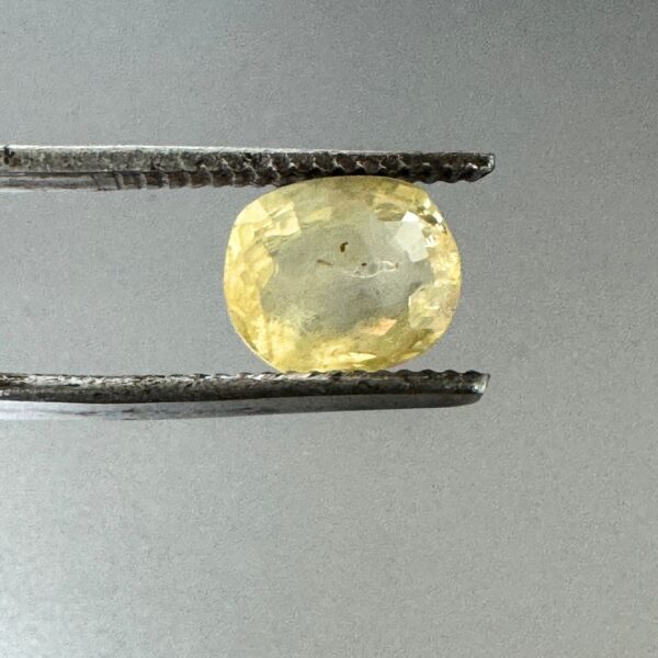 5.15 ct Natural Yellow Sapphire | Pukhraj Gemstone [ Srilanka ]